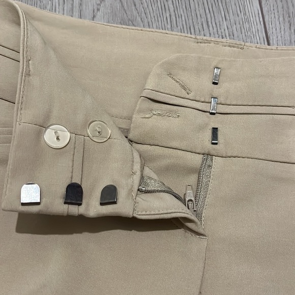 2 for $20 - Dynamite- womens Bermuda shorts - Picture 4 of 4